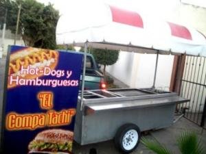 VENDO CARRETA DE HOT DOGS Y HAMBURGUESAS (CON ANUNCIO LUMINOSO) (GRANDES)
